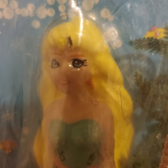 1991 Saban Mermaid birthday cake candle - Picture 2 of 3